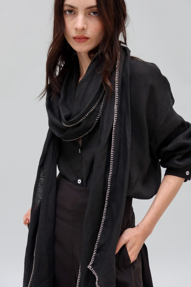 CAMISA NARELI NEGRA BORDADA