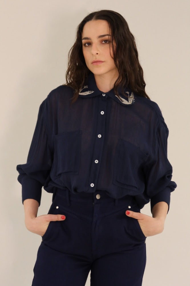 CAMISA LAUREL MARINO BORDADA