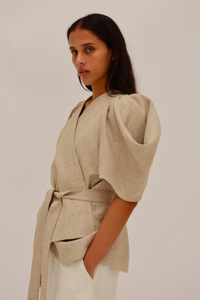 ENSAMBLE MANGAS VOLUMEN BEIGE