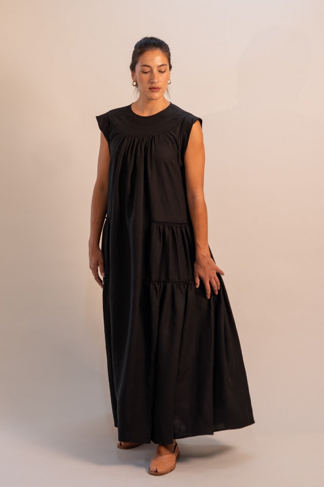 MAXI VESTIDO NEGRO II